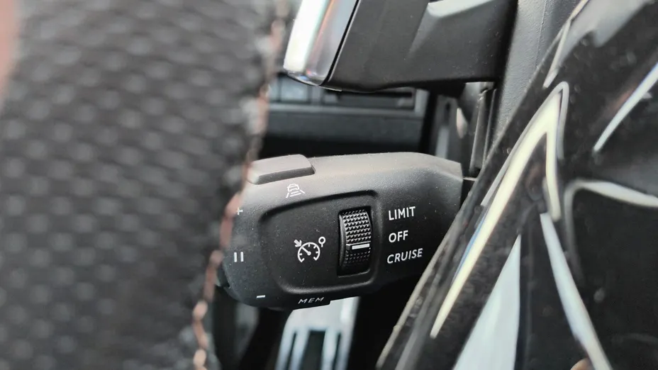 PEUGEOT 3008 3008 1.2 PureTech GT S&S EAT8