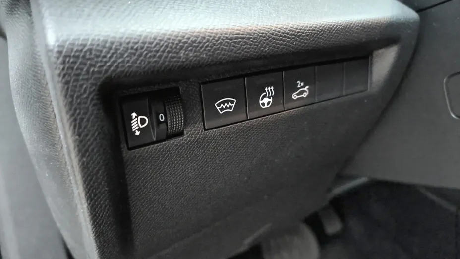 CITROEN C4 X C4 X 1.2 mHEV Max eDCT6