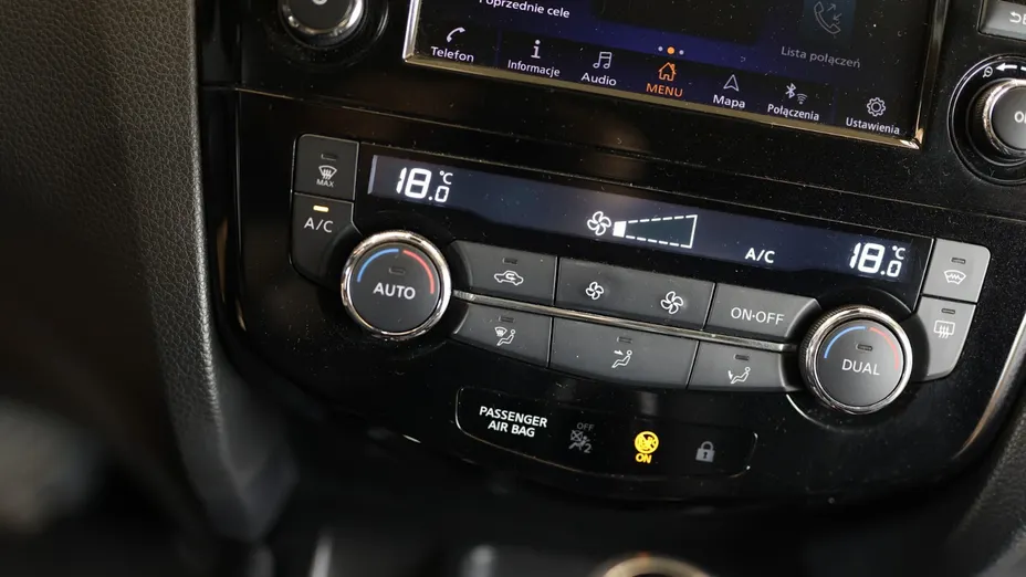 NISSAN Qashqai Qashqai 1.3 DIG-T N-Connecta DCT