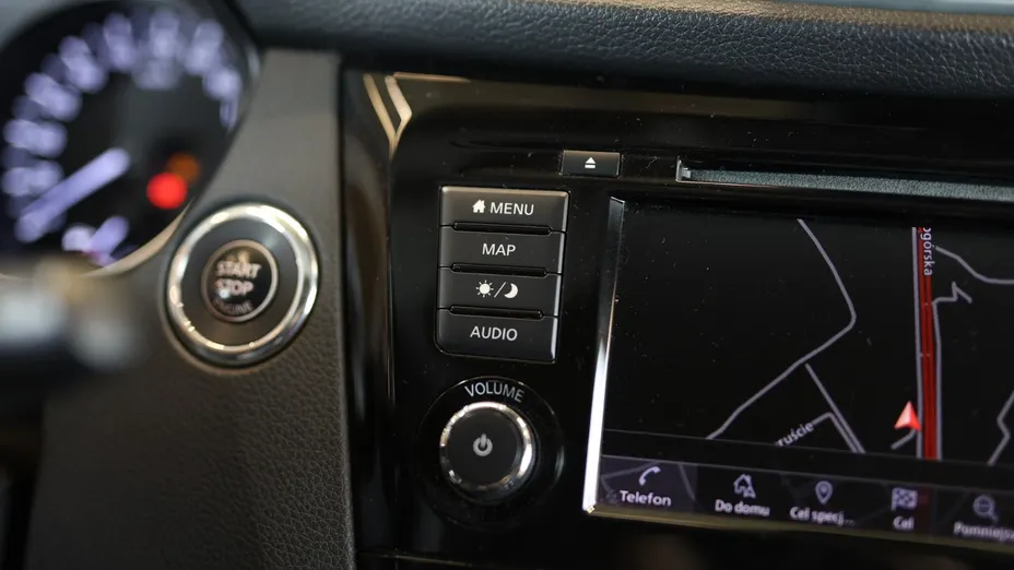 NISSAN Qashqai Qashqai 1.3 DIG-T N-Connecta DCT