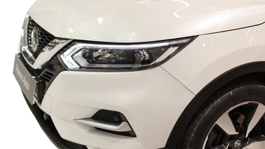 NISSAN Qashqai Qashqai 1.3 DIG-T N-Connecta DCT