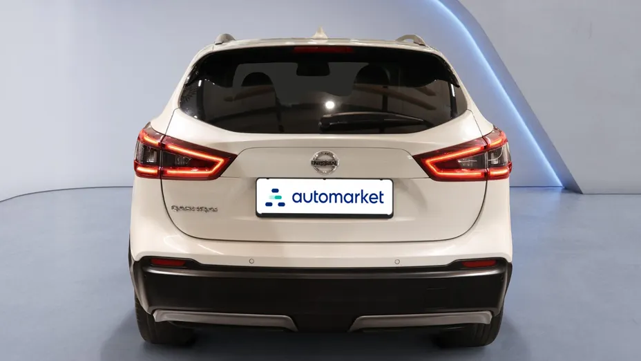 NISSAN Qashqai Qashqai 1.3 DIG-T N-Connecta DCT