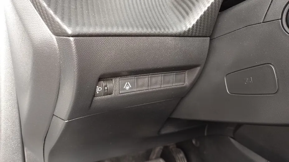 PEUGEOT 2008 2008 1.2 PureTech Allure S&S EAT8