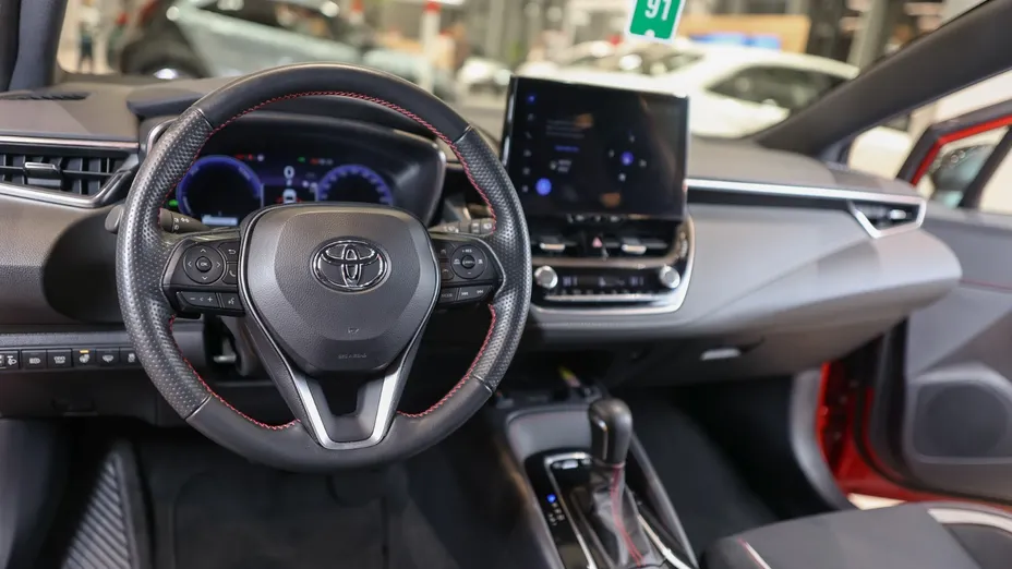 TOYOTA Corolla Corolla 2.0 Hybrid GR Sport Dynamic