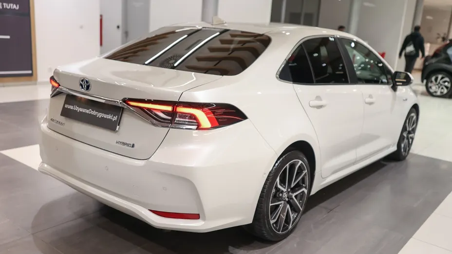 TOYOTA Corolla Corolla 1.8 Hybrid Executive