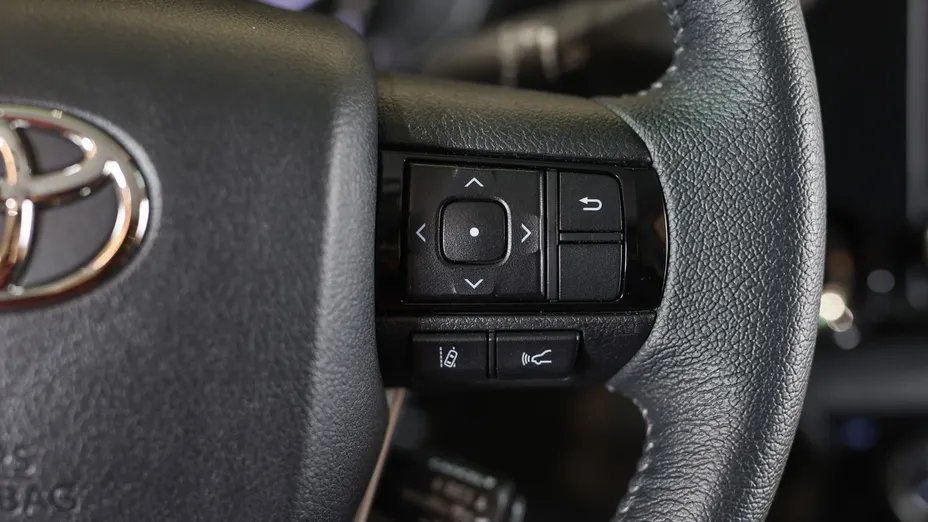 TOYOTA HiLux Hilux 2.8 D-4D mHEV Double Cab Executive 4x4 aut