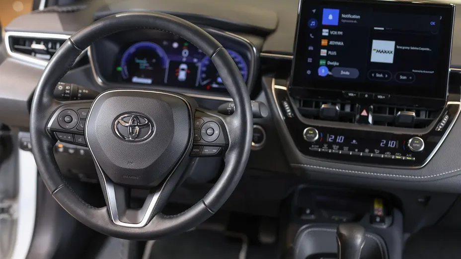 TOYOTA Corolla Corolla 1.8 Hybrid Style