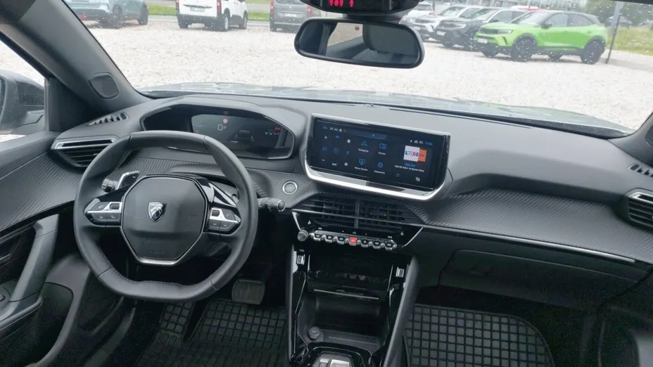 PEUGEOT 2008 2008 1.2 PureTech Allure S&S EAT8