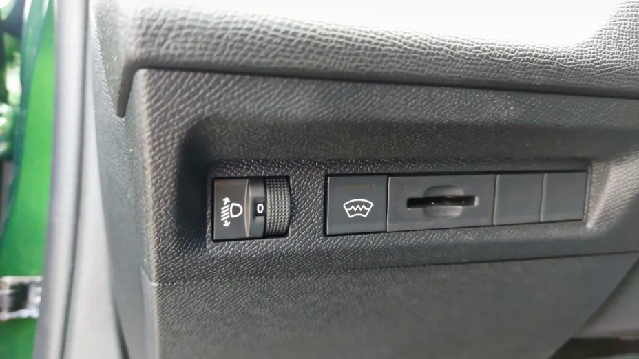 PEUGEOT 308 308 1.2 PureTech Allure S&S EAT8