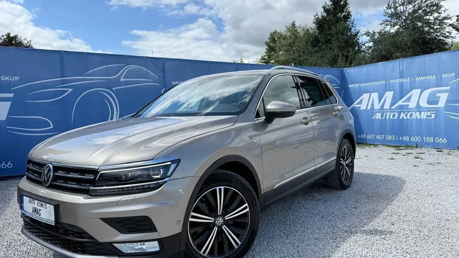 VOLKSWAGEN Tiguan -