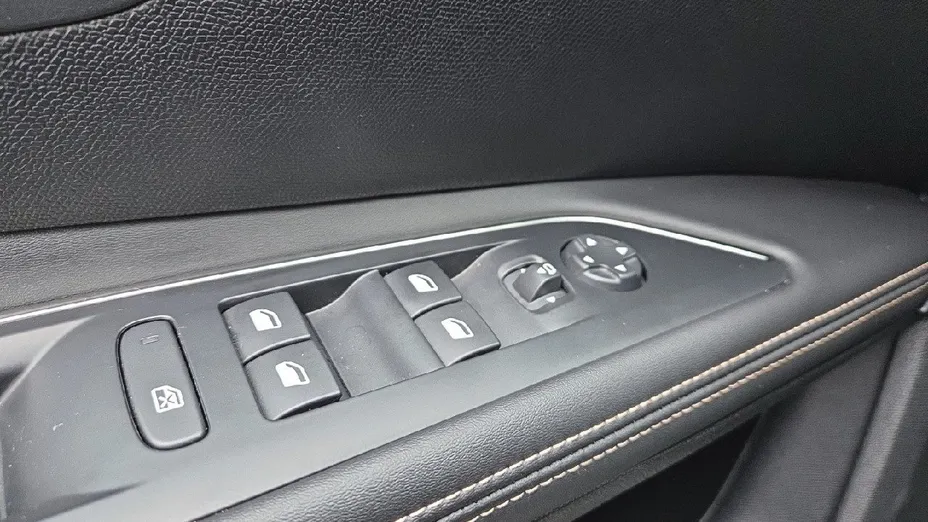 PEUGEOT 5008 5008 1.5 BlueHDi GT S&S EAT8