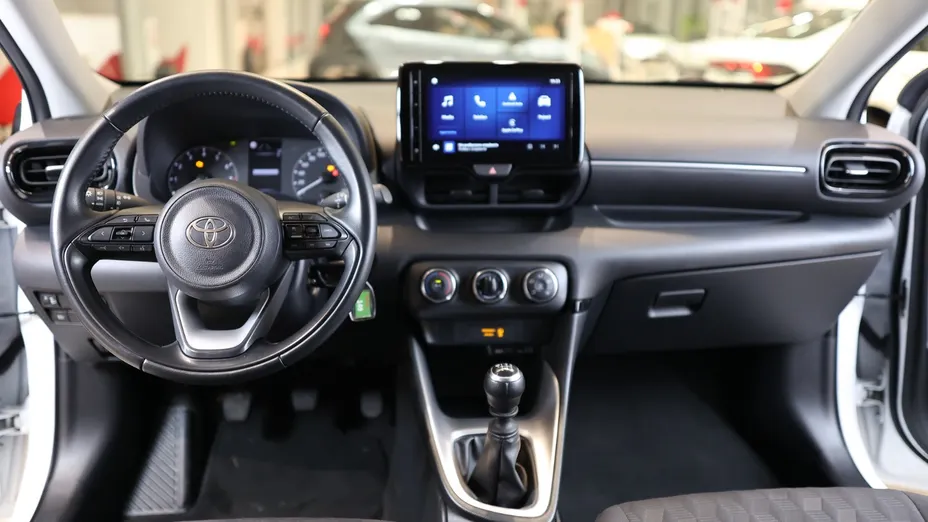 TOYOTA Yaris Yaris 1.5 Comfort