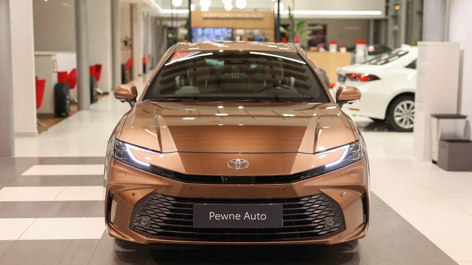 TOYOTA Camry Camry 2.5 Hybrid Dynamic Force Executive e-CVT