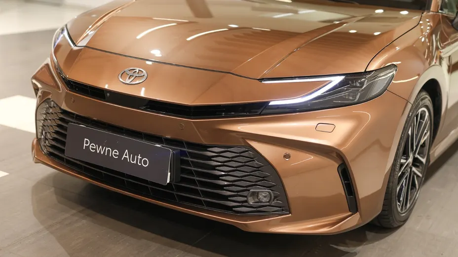 TOYOTA Camry Camry 2.5 Hybrid Dynamic Force Executive e-CVT