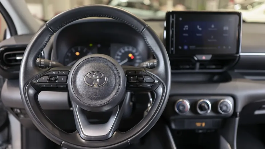 TOYOTA Yaris Yaris 1.5 Comfort