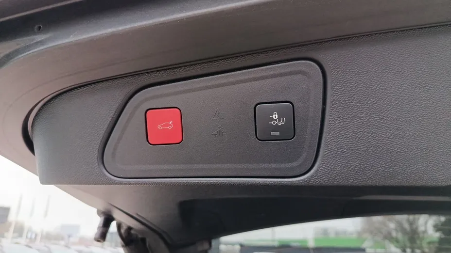 PEUGEOT 3008 3008 1.5 BlueHDi GT S&S EAT8