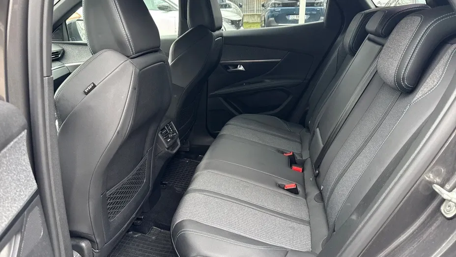 PEUGEOT 3008 3008 1.2 PureTech Allure Pack S&S EAT8