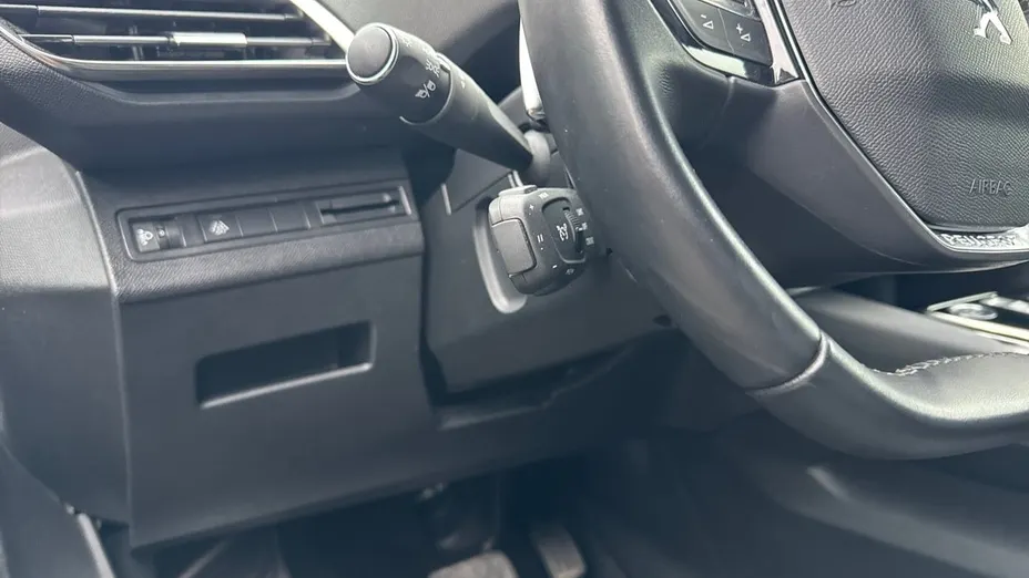 PEUGEOT 3008 3008 1.2 PureTech Allure Pack S&S EAT8