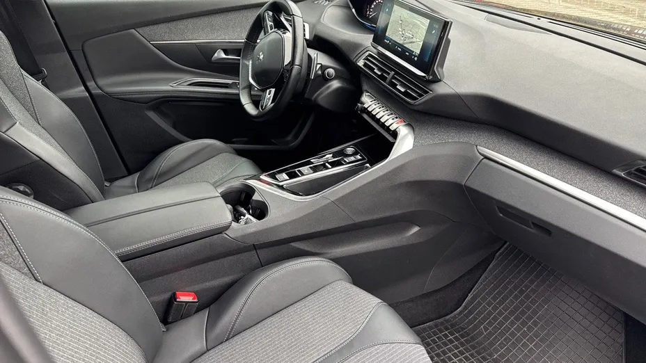 PEUGEOT 3008 3008 1.2 PureTech Allure Pack S&S EAT8