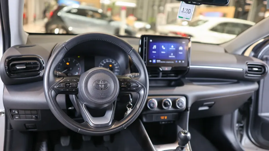 TOYOTA Yaris Yaris 1.5 Comfort