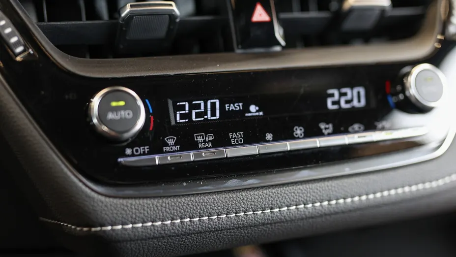 TOYOTA Corolla Corolla 1.8 Hybrid GR Sport