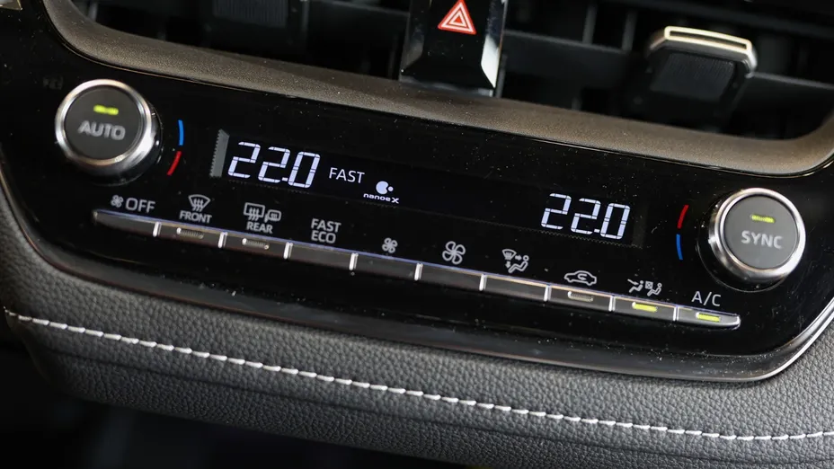 TOYOTA Corolla Corolla 1.8 Hybrid GR Sport