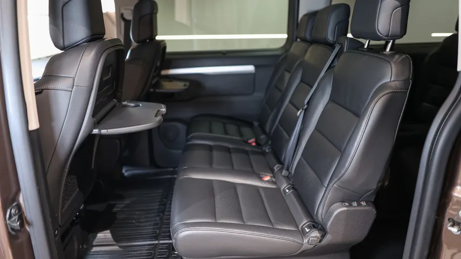 TOYOTA Proace Verso Proace Verso 2.0 D4-D Long VIP Aut.