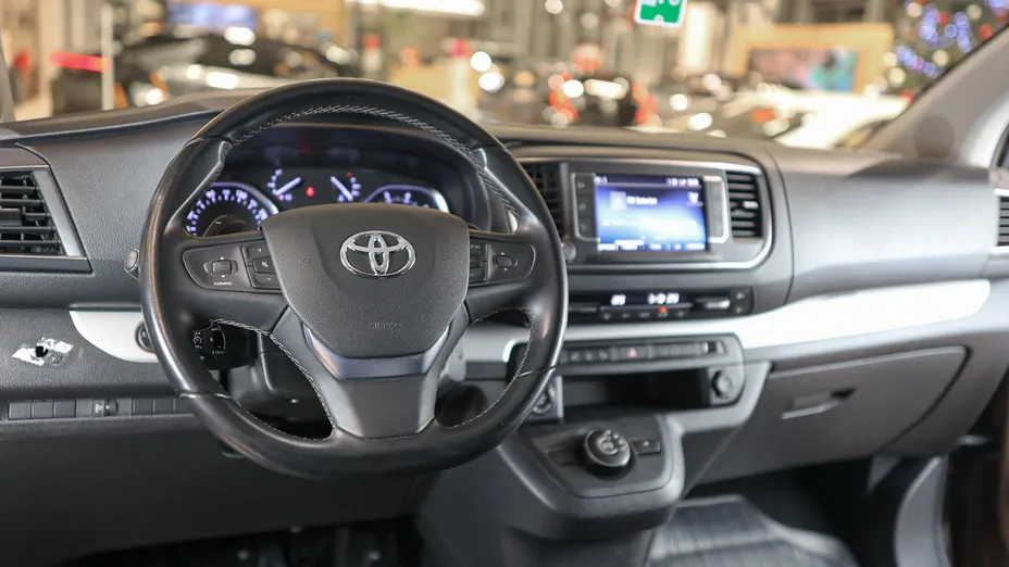 TOYOTA Proace Verso Proace Verso 2.0 D4-D Long VIP Aut.