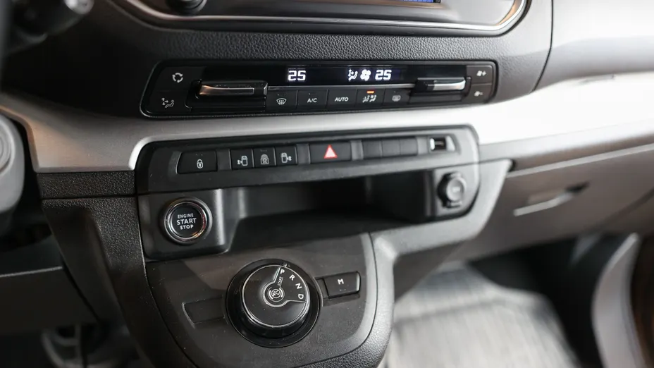 TOYOTA Proace Verso Proace Verso 2.0 D4-D Long VIP Aut.