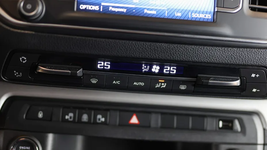 TOYOTA Proace Verso Proace Verso 2.0 D4-D Long VIP Aut.