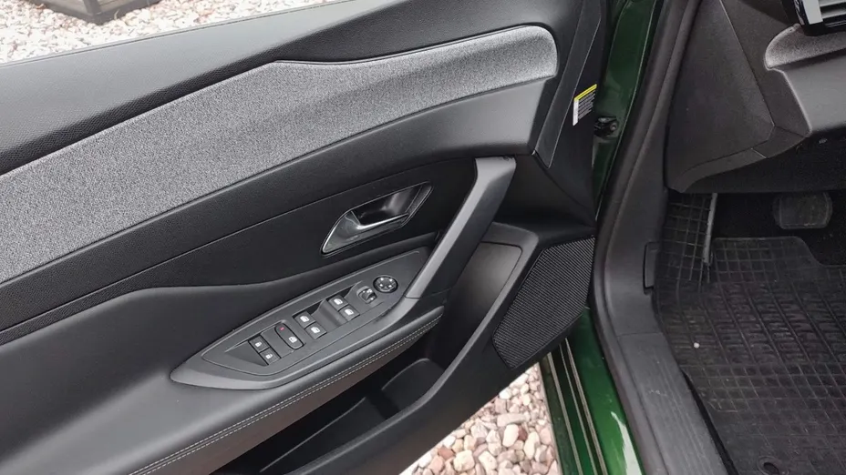 PEUGEOT 308 308 1.2 PureTech Allure S&S EAT8