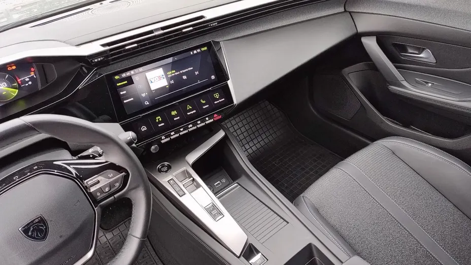 PEUGEOT 308 308 1.2 PureTech Allure S&S EAT8