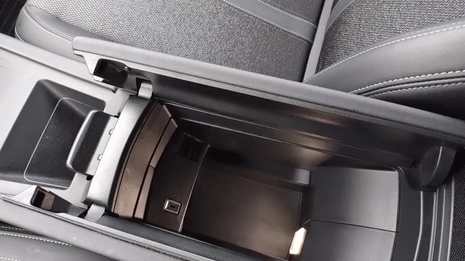 PEUGEOT 308 308 1.2 PureTech Allure S&S EAT8