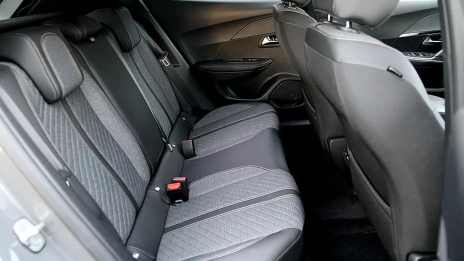 PEUGEOT 2008 2008 PureTech 100 Allure S&S BVM6