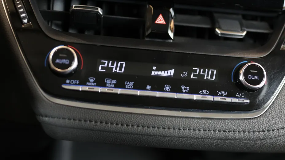 TOYOTA Corolla Corolla 1.5 Comfort