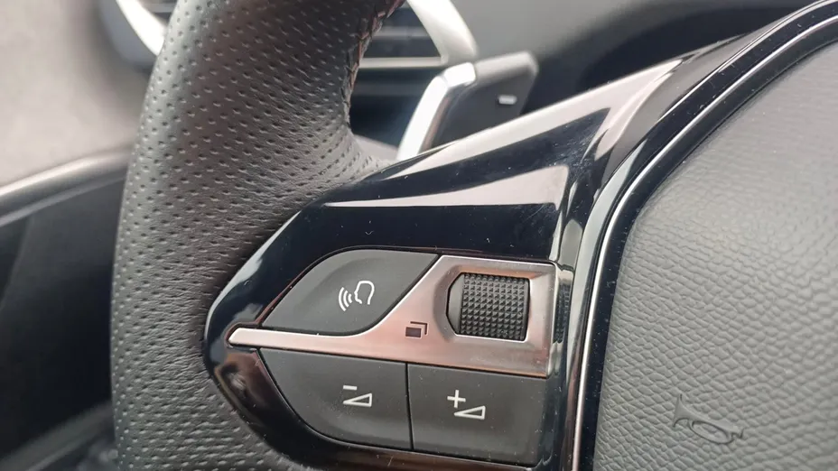 PEUGEOT 5008 5008 1.5 BlueHDi GT S&S EAT8