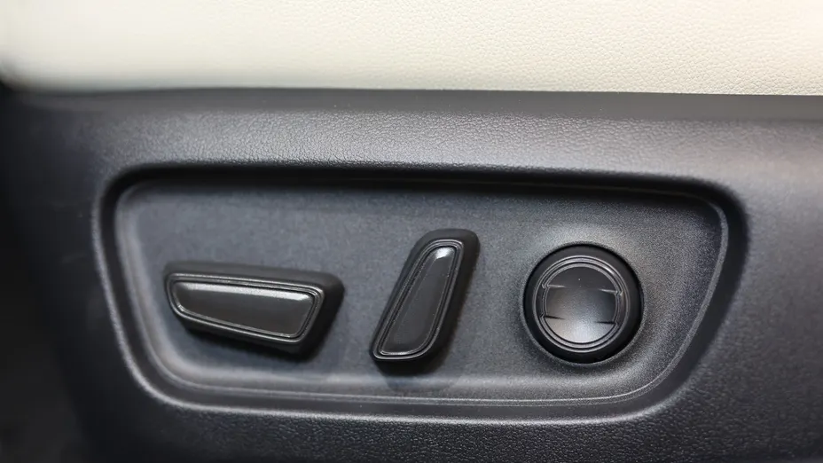 TOYOTA Camry Camry 2.5 Hybrid Dynamic Force Prestige e-CVT