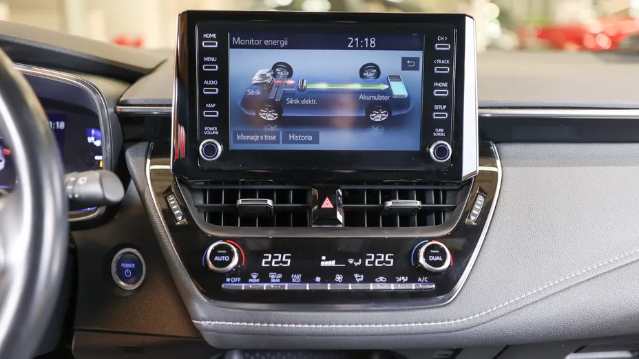 TOYOTA Corolla Corolla 2.0 Hybrid Comfort