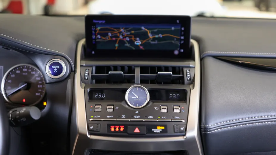 LEXUS NX NX 300h Elegance AWD