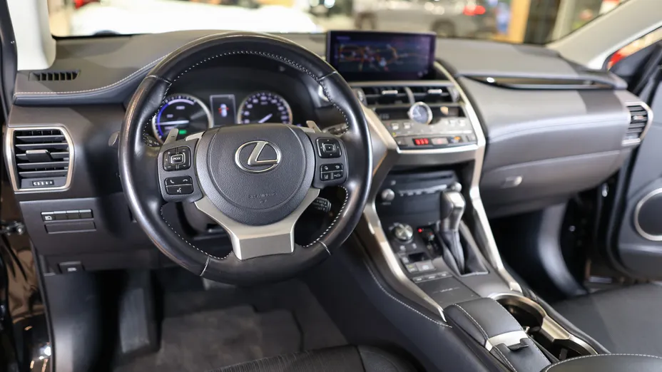 LEXUS NX NX 300h Elegance AWD