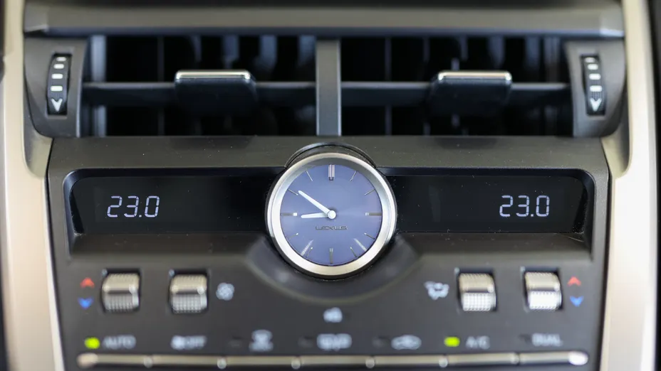 LEXUS NX NX 300h Elegance AWD