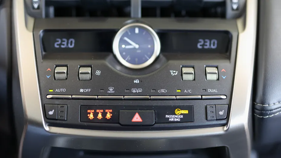 LEXUS NX NX 300h Elegance AWD