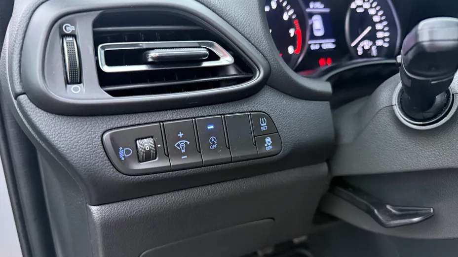 HYUNDAI i30 i30 1.5 DPI Comfort