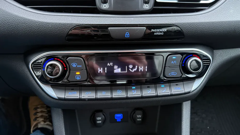 HYUNDAI i30 i30 1.5 DPI Comfort