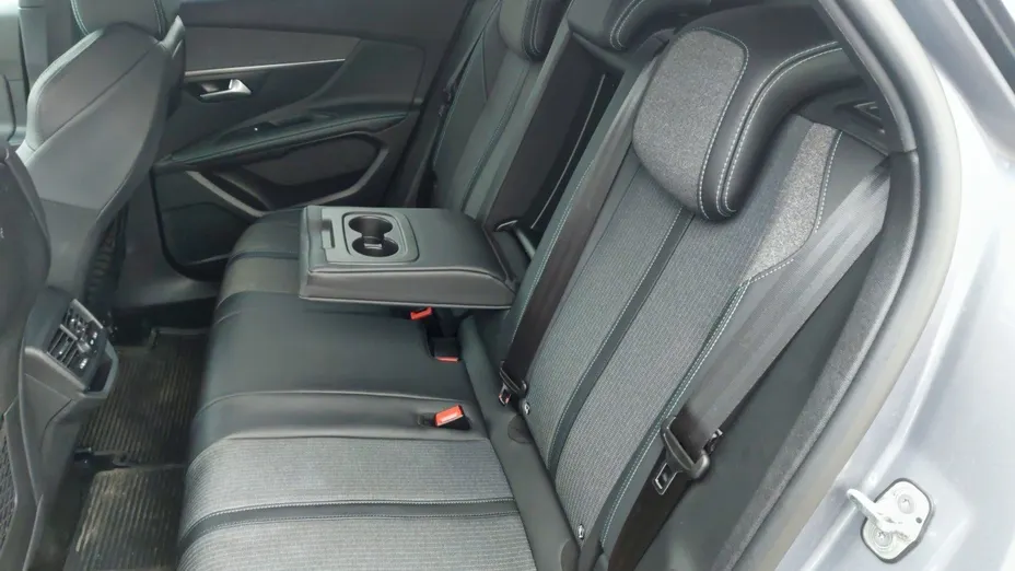 PEUGEOT 3008 3008 1.2 PureTech Allure Pack S&S EAT8