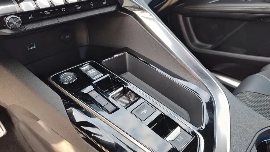 PEUGEOT 5008 5008 1.5 BlueHDi GT S&S EAT8