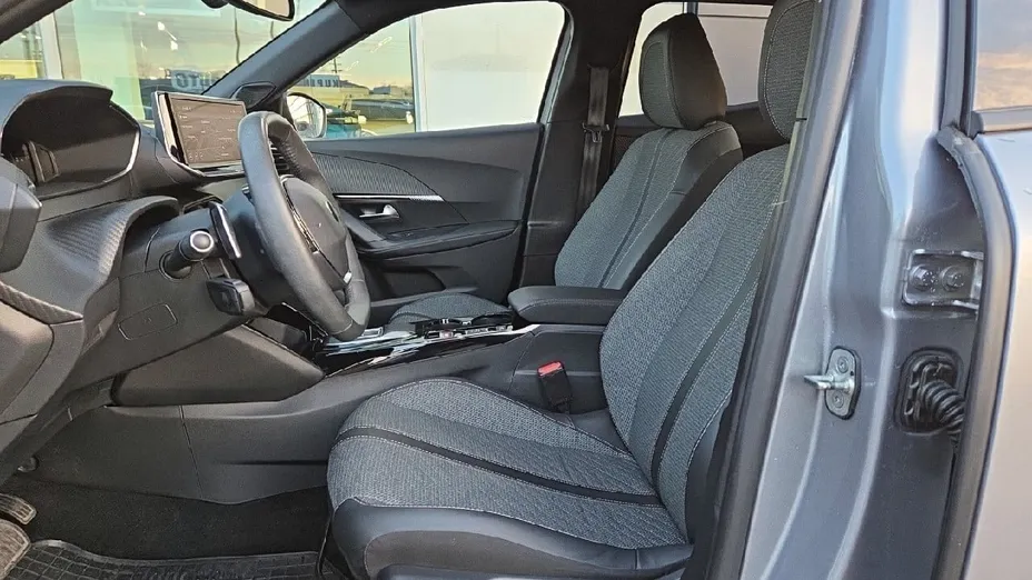 PEUGEOT 2008 2008 1.2 PureTech Allure S&S EAT8