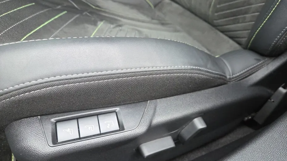 PEUGEOT 2008 2008 1.2 PureTech GT S&S EAT8