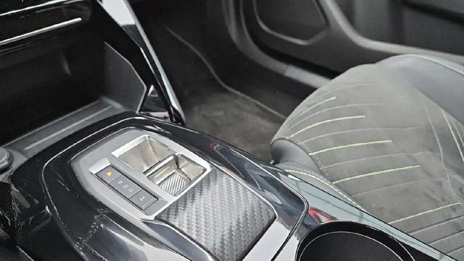 PEUGEOT 2008 2008 1.2 PureTech GT S&S EAT8