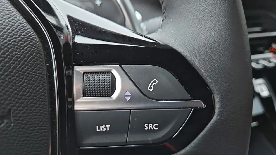 PEUGEOT 2008 2008 1.2 PureTech Allure S&S EAT8